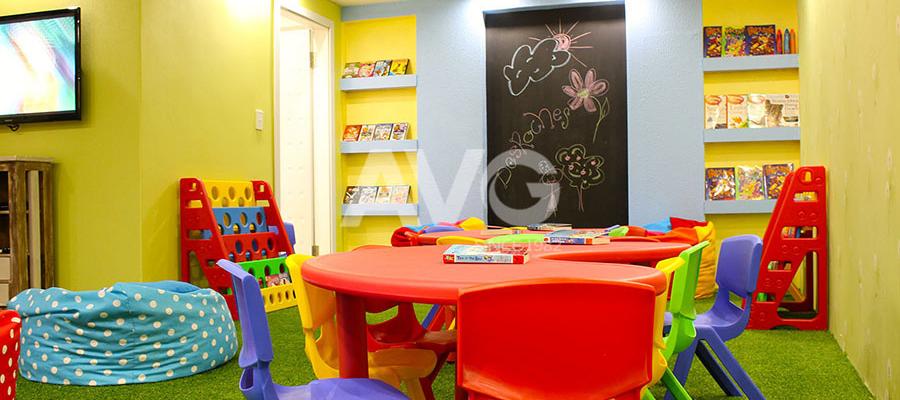 Cỏ sân chơi trẻ em