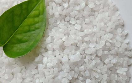Vai trò và tác dụng của cát trong hệ thống sân cỏ nhân tạo